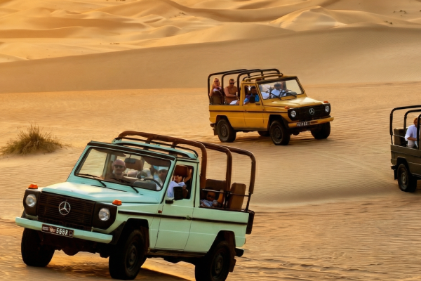 Sunset Desert Safari in a Vintage G‑Class